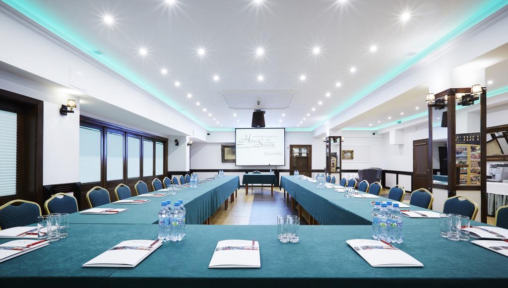 Hotel Senator Konferencje & Spa Starachowice Esterno foto