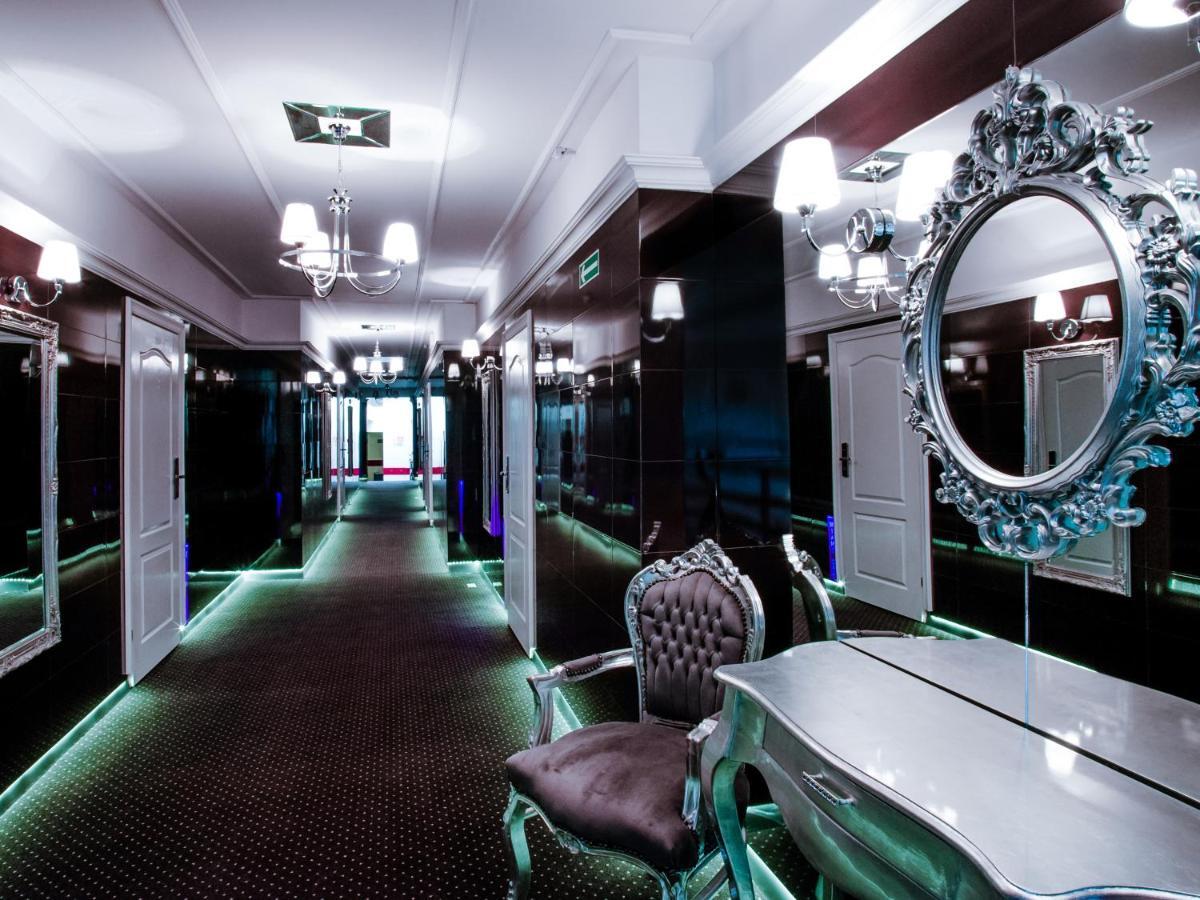 Hotel Senator Konferencje & Spa Starachowice Esterno foto